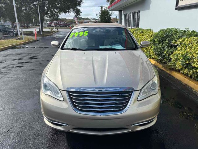 2014 Chrysler 200 Touring