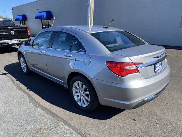 2014 Chrysler 200 Touring