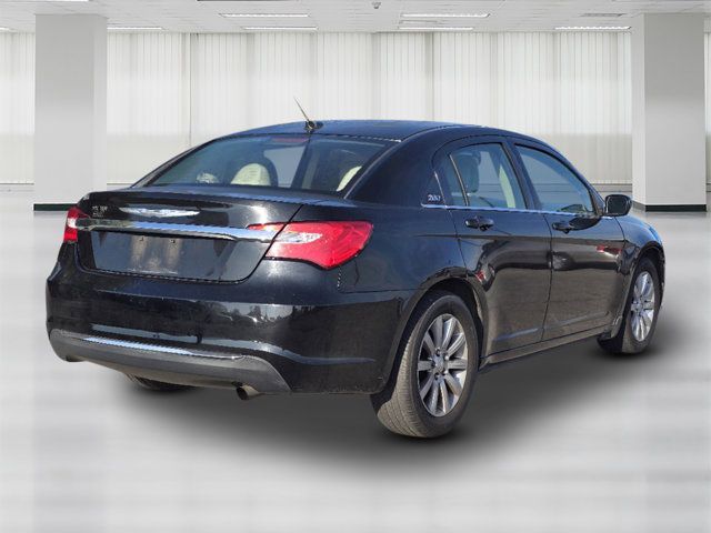 2014 Chrysler 200 Touring