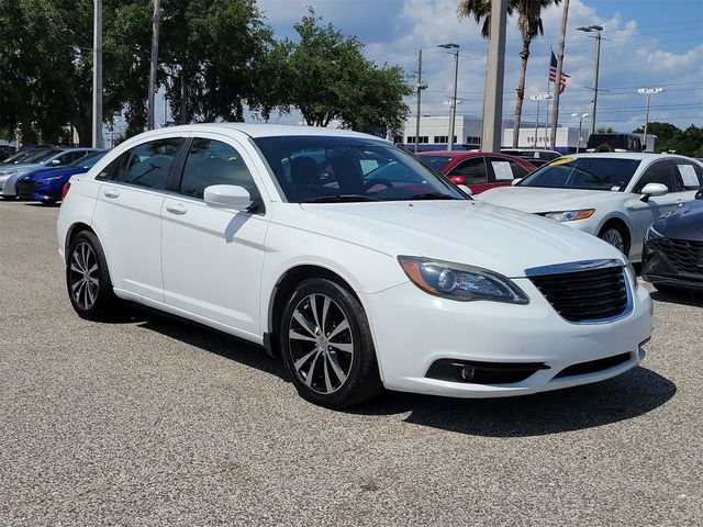 2014 Chrysler 200 Touring