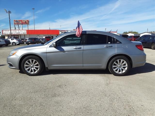 2014 Chrysler 200 Touring