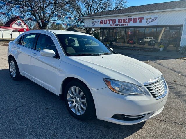 2014 Chrysler 200 Touring