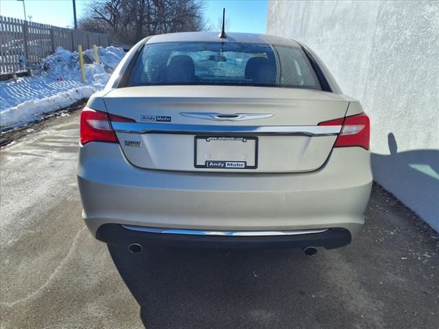 2014 Chrysler 200 Touring