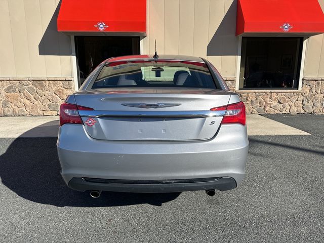 2014 Chrysler 200 Touring