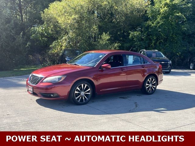 2014 Chrysler 200 Touring