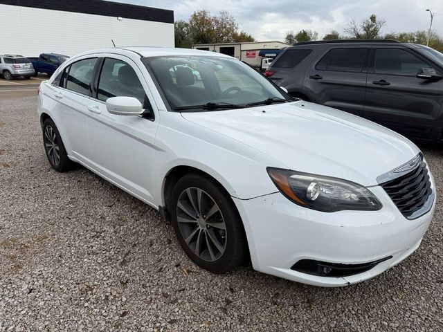 2014 Chrysler 200 Touring