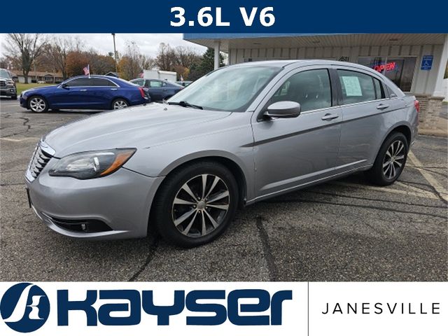 2014 Chrysler 200 Touring