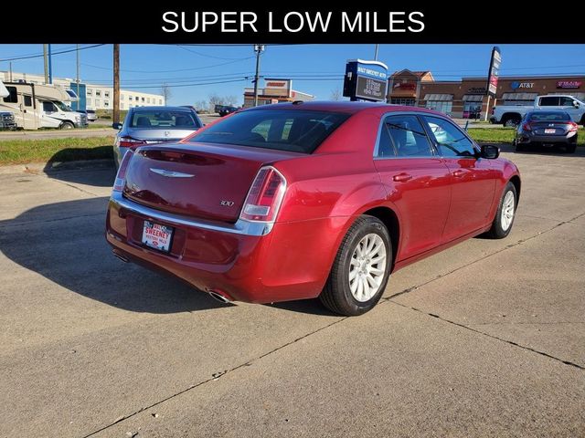 2014 Chrysler 300 Base