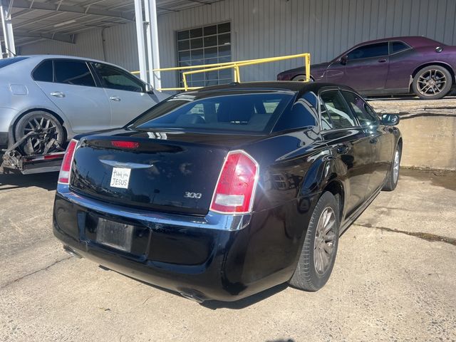 2014 Chrysler 300 Base