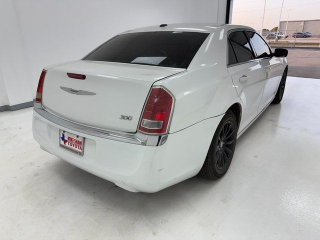 2014 Chrysler 300 Base