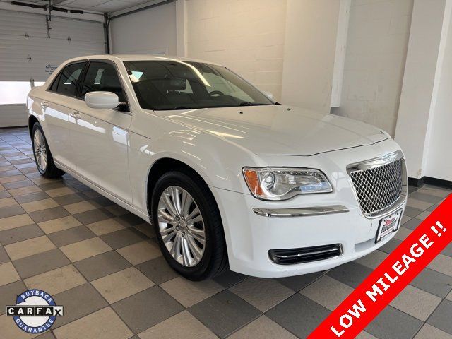 2014 Chrysler 300 Base