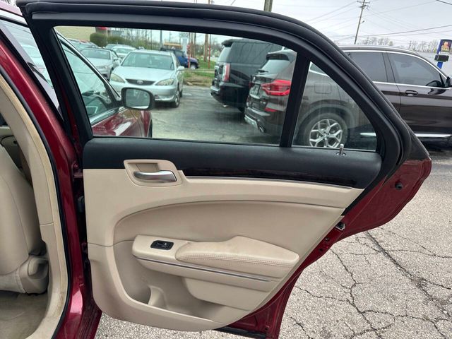 2014 Chrysler 300 Base
