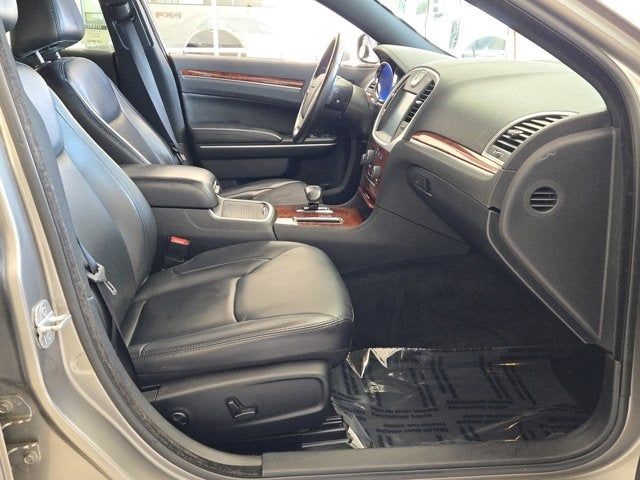 2014 Chrysler 300 Base