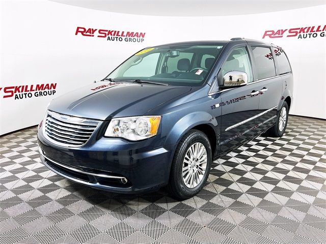 2014 Chrysler Town & Country Touring-L 30th Anniversary