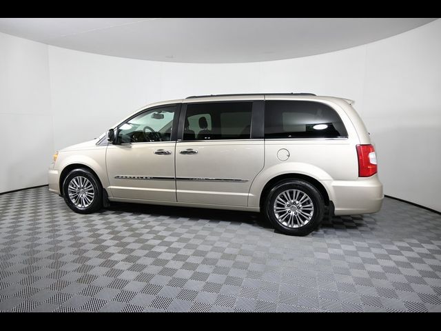 2014 Chrysler Town & Country Touring-L