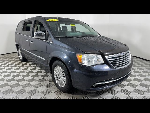 2014 Chrysler Town & Country Limited