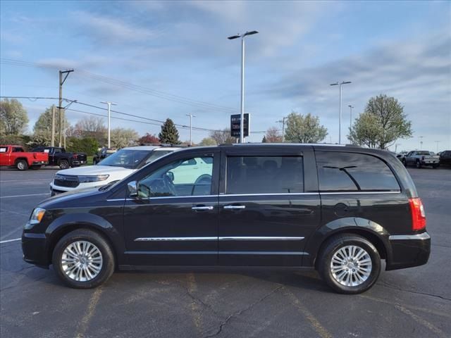 2014 Chrysler Town & Country Limited