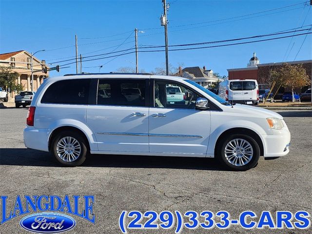 2014 Chrysler Town & Country Limited