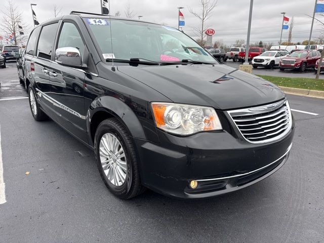 2014 Chrysler Town & Country Limited