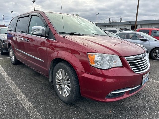 2014 Chrysler Town & Country Limited