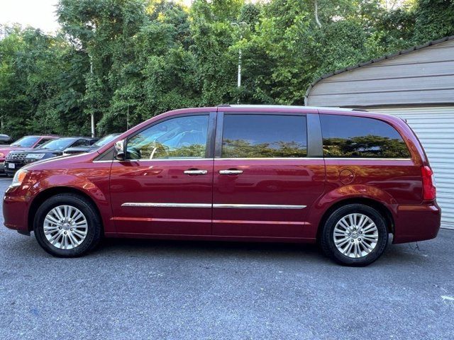 2014 Chrysler Town & Country Limited