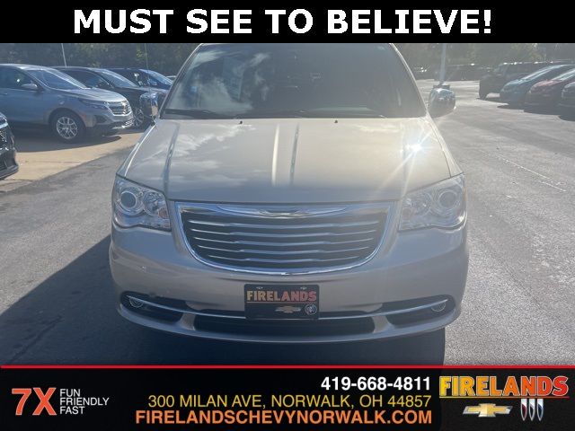 2014 Chrysler Town & Country Limited