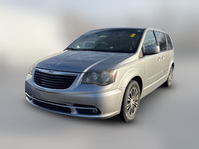 2014 Chrysler Town & Country S