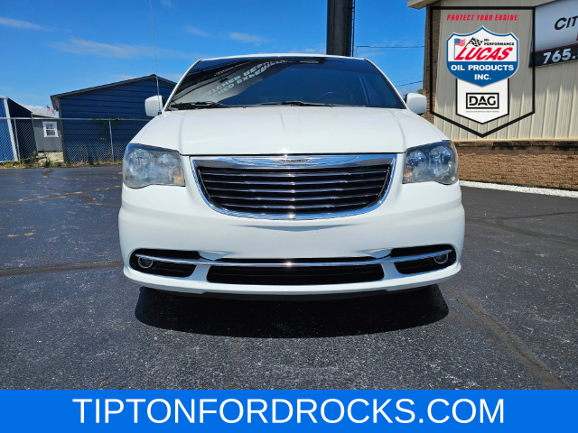 2014 Chrysler Town & Country S