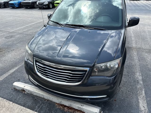 2014 Chrysler Town & Country S