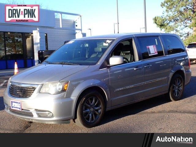 2014 Chrysler Town & Country S
