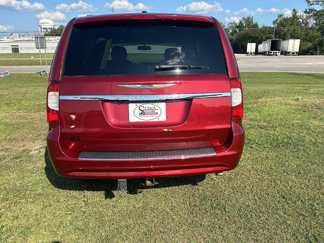 2014 Chrysler Town & Country Touring