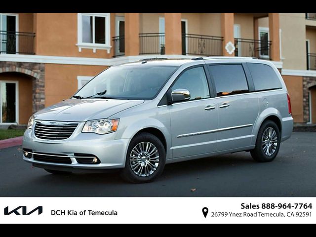 2014 Chrysler Town & Country Touring