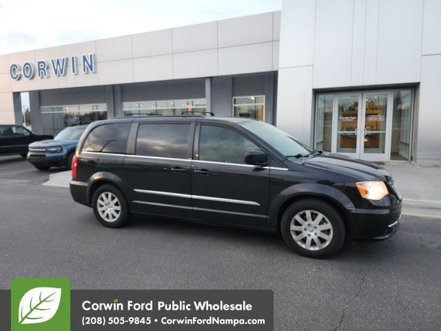 2014 Chrysler Town & Country Touring