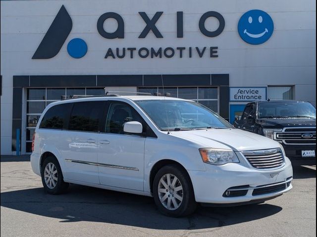 2014 Chrysler Town & Country Touring