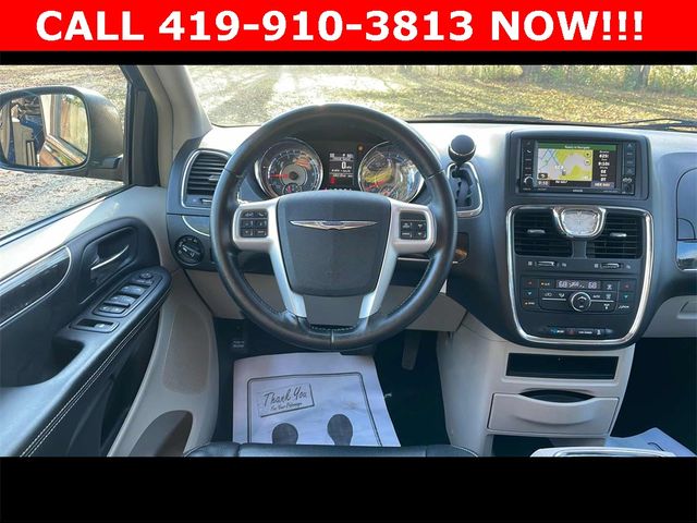 2014 Chrysler Town & Country Touring