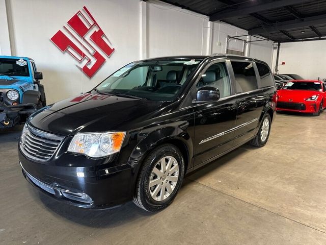 2014 Chrysler Town & Country Touring