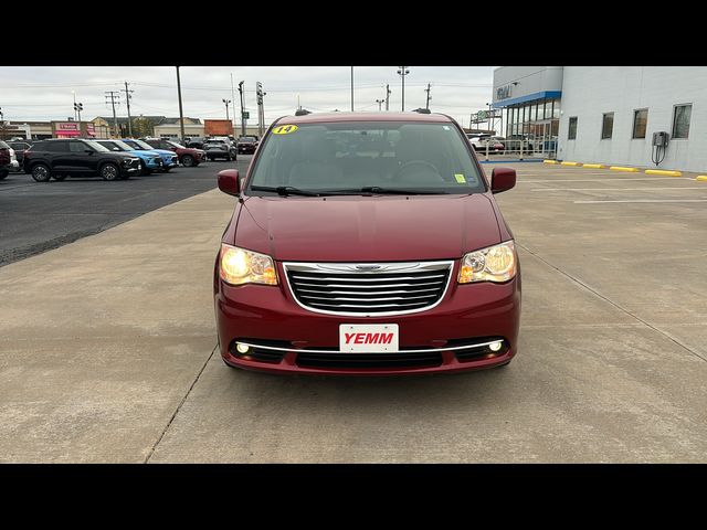 2014 Chrysler Town & Country Touring