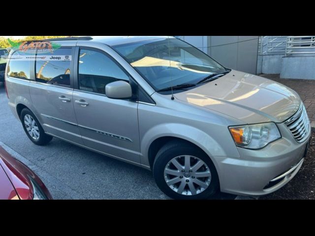 2014 Chrysler Town & Country Touring