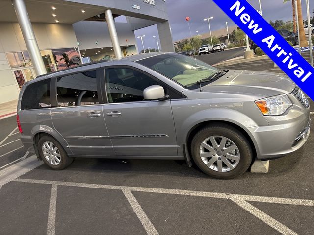 2014 Chrysler Town & Country Touring