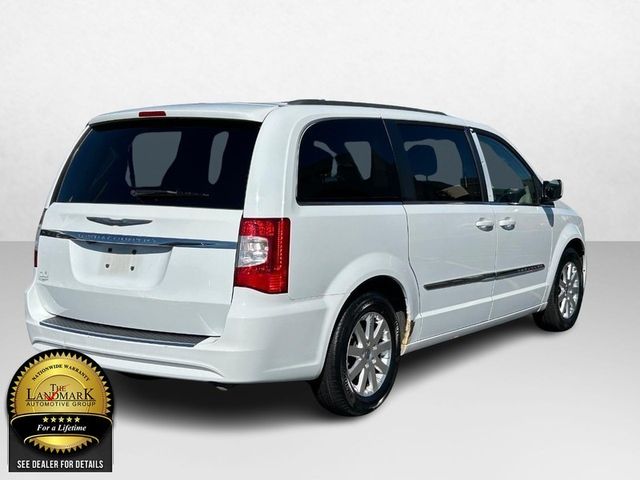 2014 Chrysler Town & Country Touring