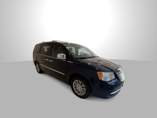 2014 Chrysler Town & Country Touring-L