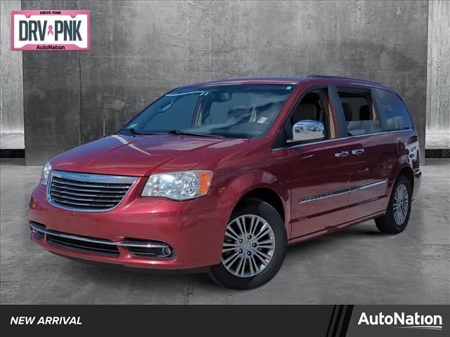 2014 Chrysler Town & Country Touring-L