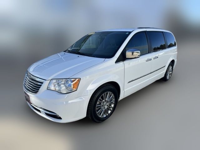 2014 Chrysler Town & Country Touring-L