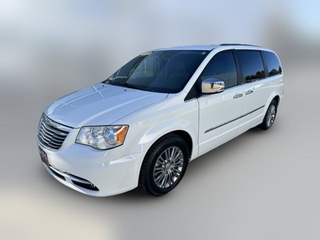 2014 Chrysler Town & Country Touring-L