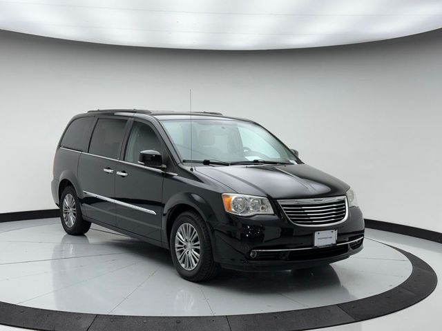 2014 Chrysler Town & Country Touring-L