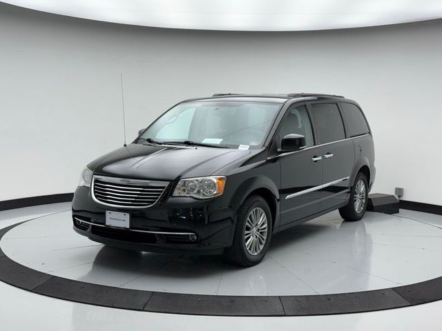 2014 Chrysler Town & Country Touring-L