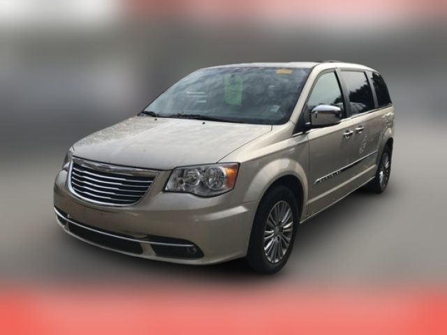 2014 Chrysler Town & Country Touring-L