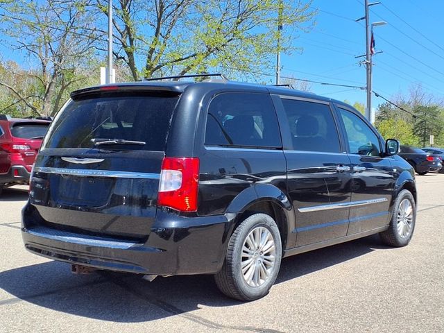 2014 Chrysler Town & Country Touring-L 30th Anniversary