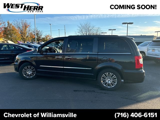 2014 Chrysler Town & Country Touring-L