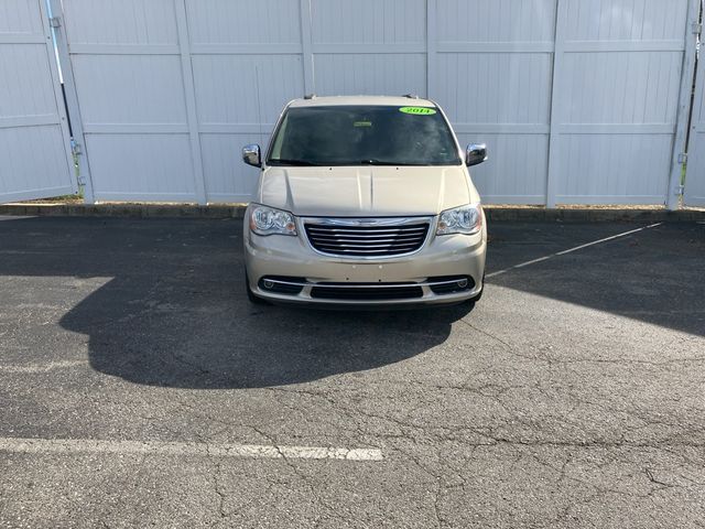 2014 Chrysler Town & Country Touring-L